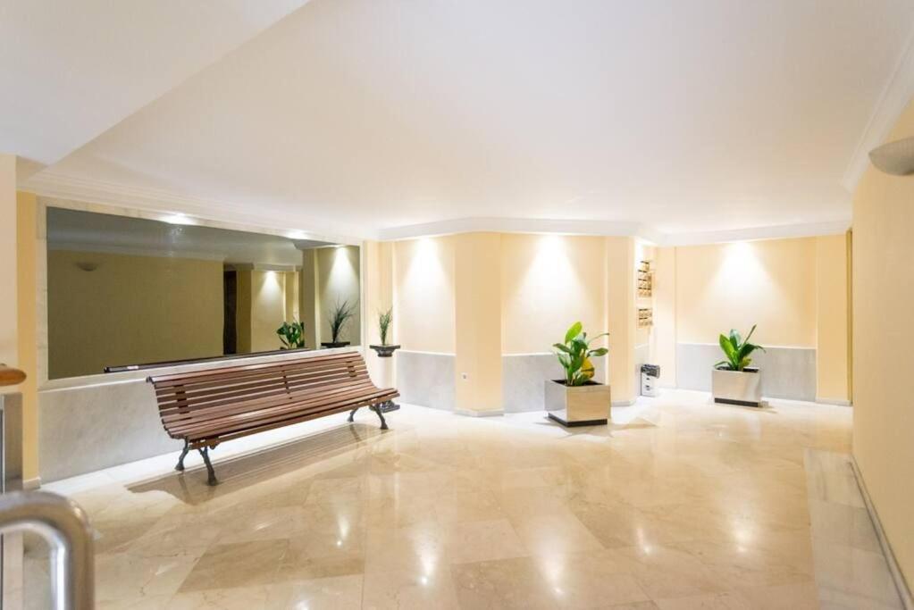 Cathedral Suites Málaga Oda fotoğraf