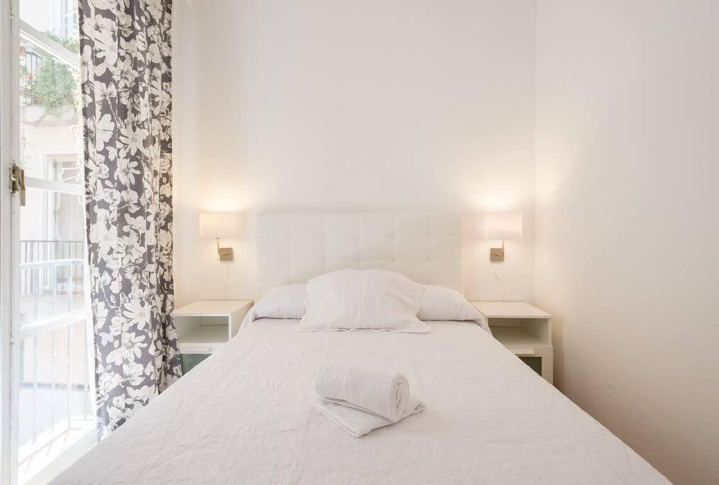 Cathedral Suites Málaga Oda fotoğraf